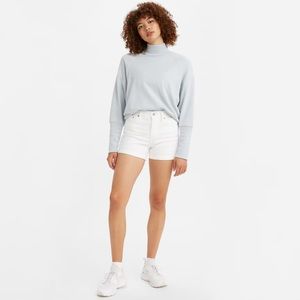 NWT Levi’s Mid Length Shorts